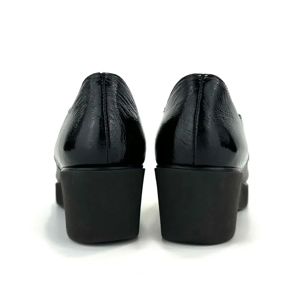 Munro Black Leather Platform Wedges Size 9.5 Zipper Closure Low Top Lightweight